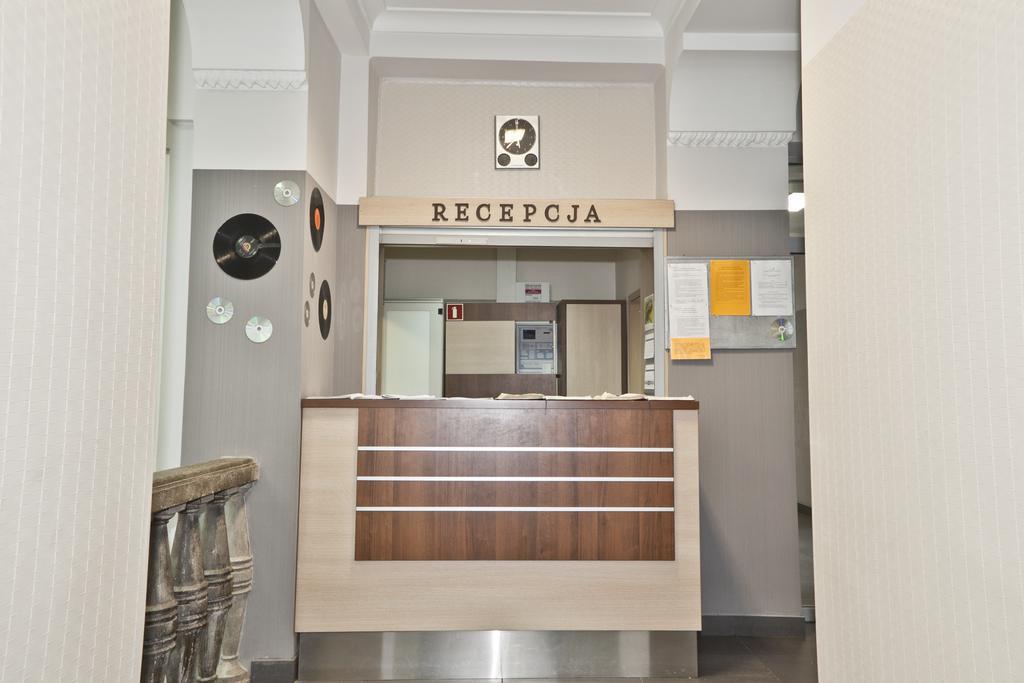Dom Studencki Akademia Muzyczna Hostel Красков Екстериор снимка